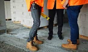 Rather than straight leg or wide leg styles that bunch up around the ankle, skinny jeans will easily tuck into boots. How To Wear Work Boots With Jeans Bootpicks