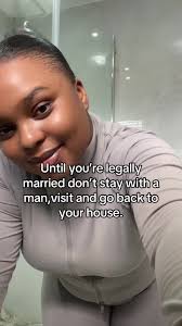 Amanda Hendrix Komoto