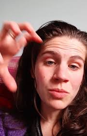 Seaweed spine moving meditation 🧘‍♀️ ✨ 😌