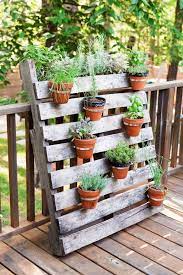 jardin et potager vertical 70 idees pour les amenager pallets garden pallet garden garden pots