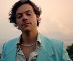 I Want to (Pearl) Dress Like Harry Styles