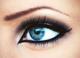 7 Fun Eyeliner Styles Makeup Tumblr Blue Eye Makeup Eyeliner Styles