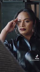 ok now that inky pinky ponky is going off yall need to stream sis the show  like yesterday 😭 @hope_prescott ily x #inkypinkyponky #fyp #newzealand