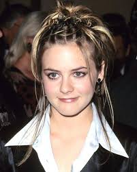 Crochet braids have been famous since the 1990s and women have looked kinky and chic with such hairstyles. 90s Hairstyles Throwback To These Popular Hairstyles From The 90 S