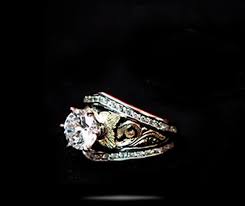 Lr69 Custom Trophy Buckles Western Jewelry Bob Berg Designs In 2020 Western Wedding Rings Western Jewelry Western Rings