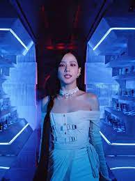 Jisoo 'Pink Venom' M/V | Blackpink jisoo, Strapless dress, Formal dresses