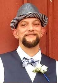 Neva Snow's Instagram, Twitter & Facebook