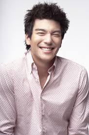 Dennis Oh “theo bước” Son Dam Bi