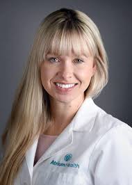 Paige Akers's Instagram, Twitter & Facebook