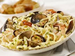 25 Idees De Sauces Faciles Et Delicieuses Pour Accompagner Les Pates Recettes Poissons Et Fruits De Mer Recette De Plat Pates Aux Fruits De Mer