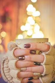 Botellas navideñas sencillas de hacer. 1001 Ideas De Bonitos Y Elegantes Disenos De Unas Navidenas