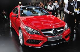 Naias 2013 Mercedes Benz Debuts New Hybrid Version Of 2014 E Class Sedan Mercedes E Class Coupe Mercedes Benz Benz E Class