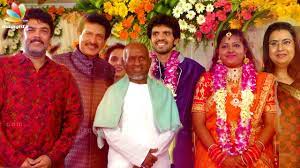 Check out nizhalgal ravi's latest news, age, photos, family details, biography, upcoming movies, net worth, filmography, awards, songs, videos, wallpapers and much more about. Ilayaraja Sundar C At Actor Nizhalgal Ravi Son Wedding Reception Actress Ambika Youtube