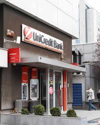 Využívajte online banking, smart banking, apple pay a google pay a zostaňte doma. Unicredit Bank Destination Sarajevo