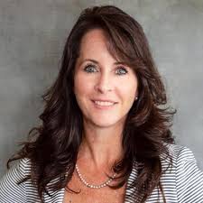 Karen Bagwell's Instagram, Twitter & Facebook