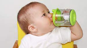 Da habe ich auch schon unterschiedliche meinungen gehört. So Lernen Babys Wasser Trinken Letsfamily