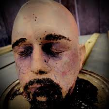 We be-heading toward the first-ever mALICE in Wonderland scares! It all  starts this Friday night, when 2022 + 2023 Gold and Platinum Passholders  get the park to themselves during our Phantom Fall