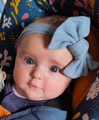 Lou : Signification, origine, personnalité et popularité du prénom bébé