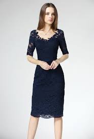 Vous pouvez trouver de jolies robes en dentelle dans achetez toutes les couleurs et tous les styles. Robe De Cocktail En Dentelle Chic Et Romantique Marobesoiree Fr
