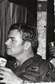 Does anyone know a Captain AL Moon, 46th SF Company aviation section 1970  and 1971, Please let me know