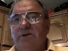 Vă rog să mă ajutați cu tema la engleza, vă atașez 2 poze una cu tema și cealaltă cu textul, îmi trebuie astăzi tema. CrimÄƒ OneÈ™ti Nedreptatea Care A Dus La Moarte SoÈ›ia UcigaÈ™ului CondamnatÄƒ CÄƒ Ar Fi Furat De Una SingurÄƒ 7 6 Tone De Materiale Pentru Armamanet Wowbiz