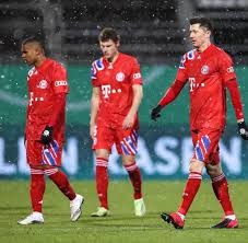 Pertama, tim asal bavaria tersebut kembali disingkirkan oleh klub bundesliga 2 sejak terakhir kali. Schock In Berlin Fc Bayern Nun Scharfster Verfolger Von Tasmania Welt