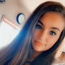 Danielle Folks's Instagram, Twitter & Facebook