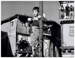 Fotograma De Marcelino Pan Y Vino En La Alberca Salamanca Nina Mexicana Ninos Mexicano