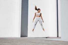 Do you want to get rid of excess body fat, improve your stamina and tone your body without ever going to gym? The Perfect Hiit Workout For Beginners Sweat