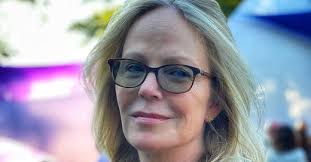 Quiveringly Alive: A Conversation With Dani Shapiro