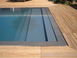 Seashore Stairs Pool Mirror With Wood Deck Em 2020 Com Imagens Piscina