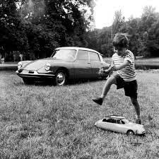 The Citroen Ds 19 Why It S The Ultimate Classic Car Citroen Ds Citroen Ds 19 Citroen