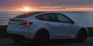Tesla unveiled it in march 2019, started production at its fremont plant in january 2020 and started deliveries on. Tesla Senkt Preis Fur Basis Model Y In Den Usa Electrive Net
