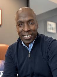 Ann Hennen's Instagram, Twitter & Facebook