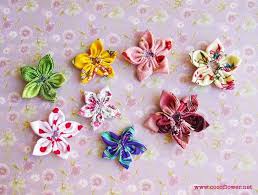 Diy Crafts Crochet Handmade Diy Comment Realiser Facilement Des Petites Fleurs En Tissu Tuto P Fleurs En Tissu Tuto Fleur En Tissu Fleurs En Tissu Diy