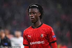 Он играет на позиции центр. Arsenal Target Eduardo Camavinga Tells Rennes He Wants To Join Psg T Gate