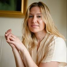 Alison Taub's Instagram, Twitter & Facebook