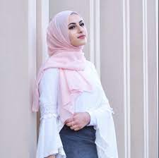 Hijau lumut, kuning,hitam, pink, biru gelap, ungu cair, putih, hijau cair, hijau pekat. Panduan Pilih Tudung Terbaik Bagi Pakaian Anda Mybaju Blog