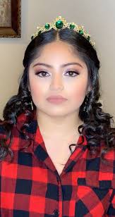 Seguimos trabajando. A domicilio. Y. También en mi suit. Maquillajes y  peinados. Para sus eventos. Masajes. Relajantes Masajes reductores Masajes  para dolor de ciática Masajes Maderoterapia. Masajes radiofrecuencia y pos  operatorios Melissa