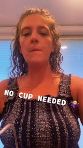 #nocupneedded #whydirtyaglass #winemakesyouhappier #fyp #foryourpage