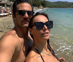 Τι λέει για το my style rocks αλλά και τα ριάλιτι μόδας γενικότερα. H Mpetty Maggira Einai To The Body Sta 45 Ths Me Mpikini Queen Gr