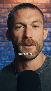 Mercedes Moser's Instagram, Twitter & Facebook