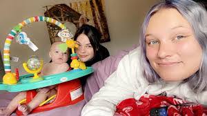 Chelsea Vogt's Instagram, Twitter & Facebook