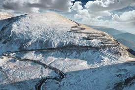 La ski resort transalpina, primăvara e în aer și iarna pe pârtie! Echipajele De PoliÈ›ie Au Impanzit Transalpina Ce Se IntamplÄƒ Acolo