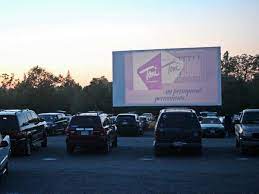 Maybe you would like to learn more about one of these? 15 Retro Drive In Movie Theaters In The Us