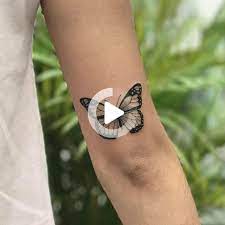 Butterfly Tattoo Kommentare Schmetterling Tatowieren Bemerkungen Butterfly Butterfly Tattoo Butterfly Tattoo Designs Tattoo Designs For Women