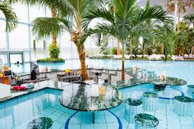 Sie erhalten die tickets für die therme weiterhin im hotel, fahren sie nicht ohne die tickets in die therme, ein. Urlaub Und Erlebnistag In Den Thermen Und Der Badewelt Sinsheim Die Dampfbad Zeremonie Pureglam Tv Reiseblog Und Foodblog Lifestyle Magazin Und Technikbl Hotel Branding Hotel Spa