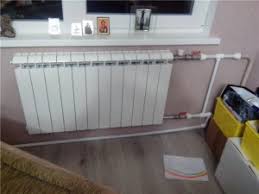 Sudaki bu tortu ve pislik ısıtma ve soğutma sisteminde verim kaybına, pompa armatürlerde çeşitli arıza ve aşınmalara sebep olur. Kendin Yap Isitma Radyatorlerinin Montaji Aluminyum Ve Dokme Demir Radyatorun Bir Eve Nasil Duzgun Sekilde Monte Edilecegi Nereye Ve Nasil Yerlestirilir