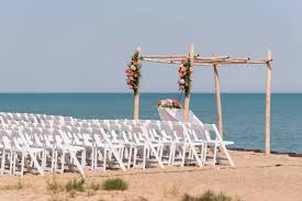 Illinois Beach Resort Weddings North Chicago Suburbs Wedding Venue Zion Il 60099 Wedding Venues Beach Resorts North Chicago