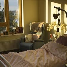 Ein ambulantes pflegeteam ist organisiert oder ein erster kontakt hat für den fall eines späteren bedarfs stattgefunden. Hospiz Und Sterbebegleitung